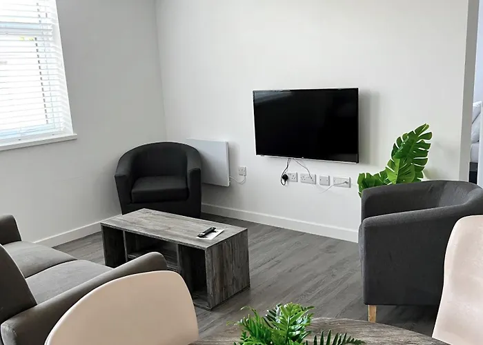 Apartments Ascot House s