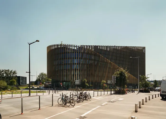  Edgar Suites Lille - Shake