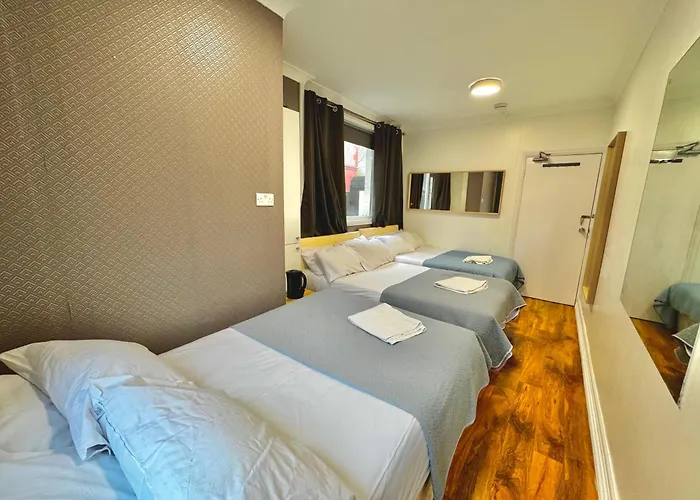 Twin Tower Hotel