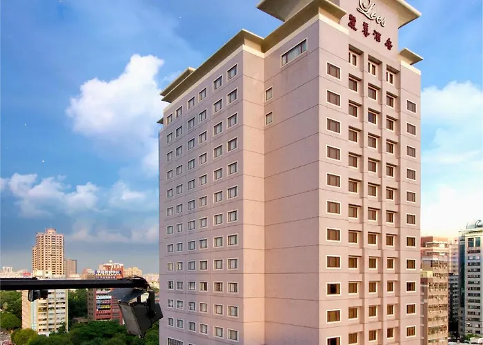 5 star hotels Lees