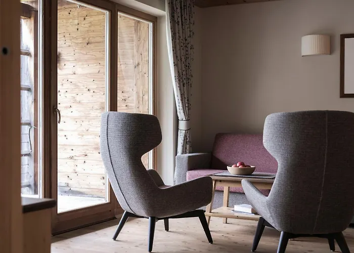 Post Alpina - Family Mountain Chalets