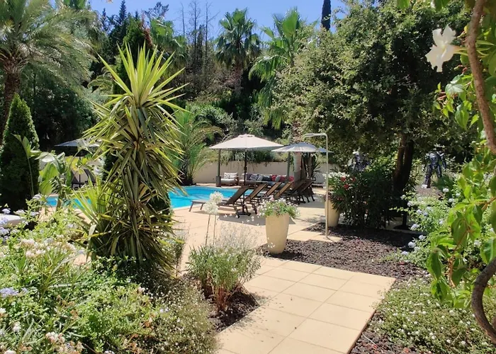 Hotel mit Pool: Maison Prestige Saint Tropez by Roberto Geissini