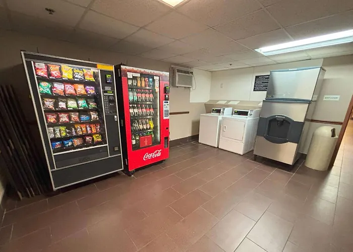 Super 8 By Wyndham O'Fallon