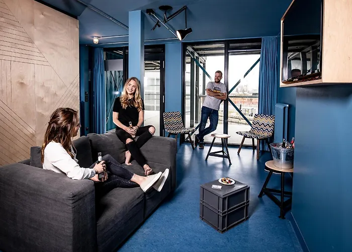 Dock Inn Warnemuende