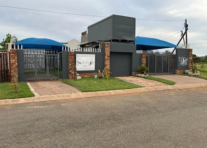 Kiewiets Cradle Guest House