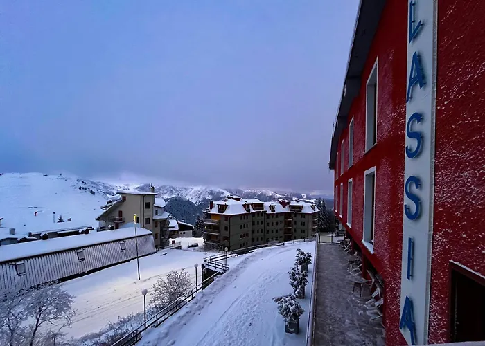 Hotel con piscina: Hotel Galassia