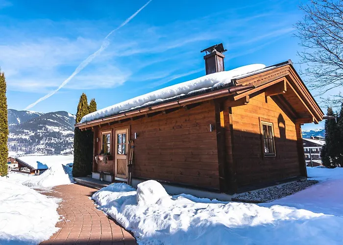 Hotel Am Strand Dorfchalets & s - In Kaprun Centre Including Free Entry Tauern Spa And Summer Card
