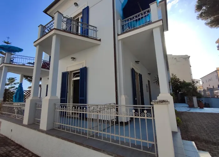 Marina Azzurra VistaMare - HiTuscany