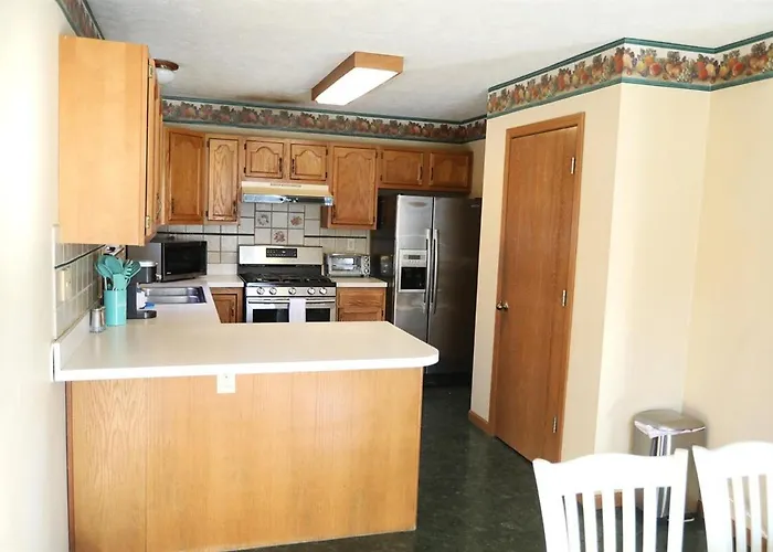 Neighborhood Ranch With Parks, 3 Miles To Purdue