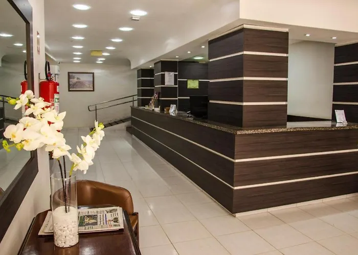 Hotel do aeroporto: Hotel Manoá Poa - Uma quadra do complexo da Santa Casa
