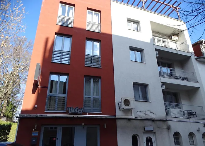 Hotel familiar: Hotel Rose City