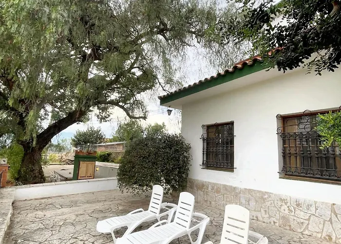 Spacious House Tortosa + Pool