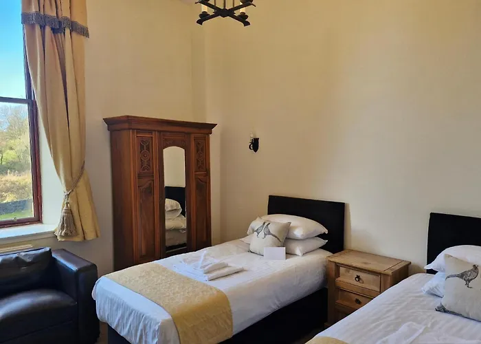 Romantic hotels Broomhall Castle