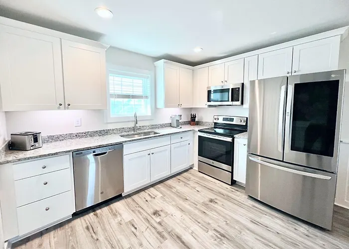 103 Queen Ada & Pet Friendly Suite, 1St Floor Sundown