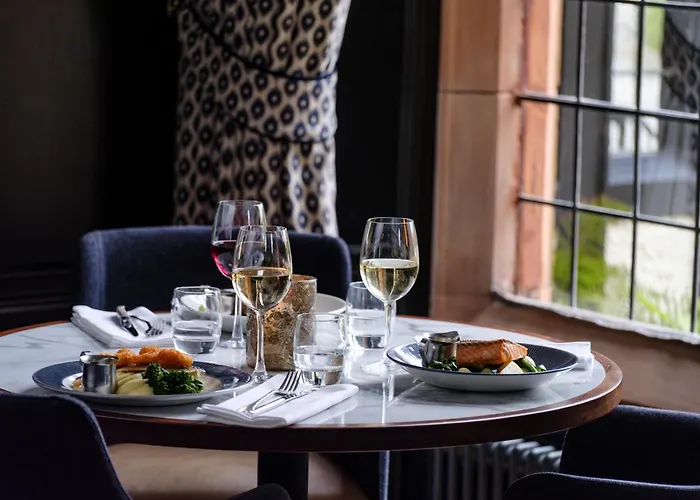 4 star hotel: Piersland House