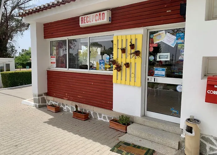 : Parque De Campismo Orbitur Evora