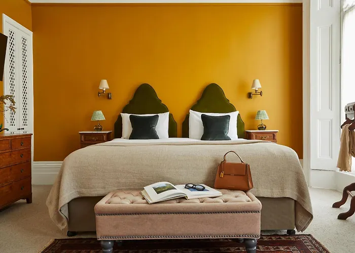 Georgian House Hotel