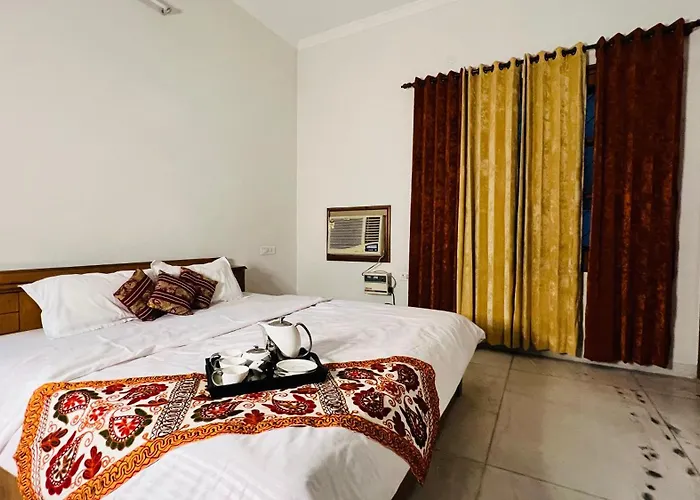 The Lawn House : 3Bhk Furnished Villa With Lawn