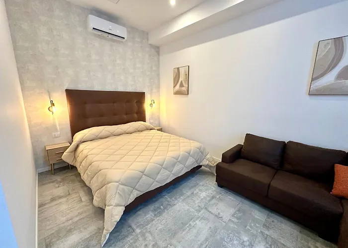 Living Lake Como-Rooms&Parking