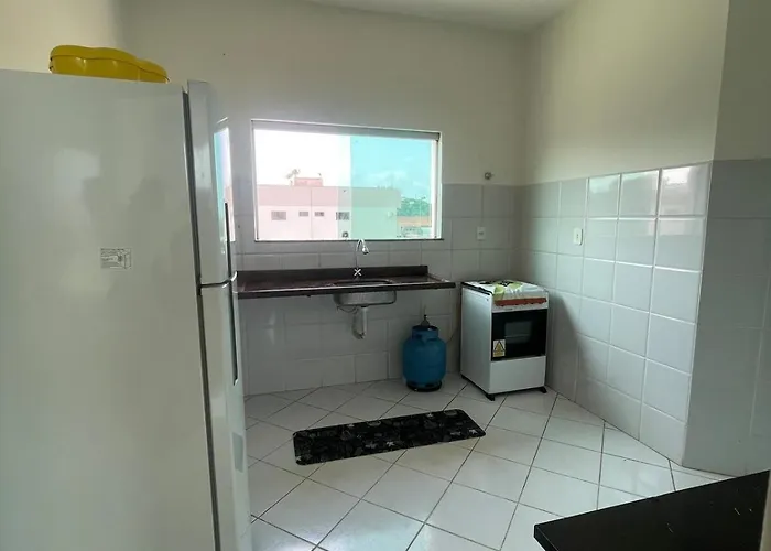 Apartamento amplo e bem localizado