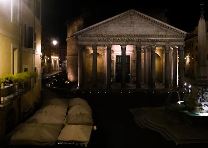 Casa Morgana - The Pantheon Balcony Suite