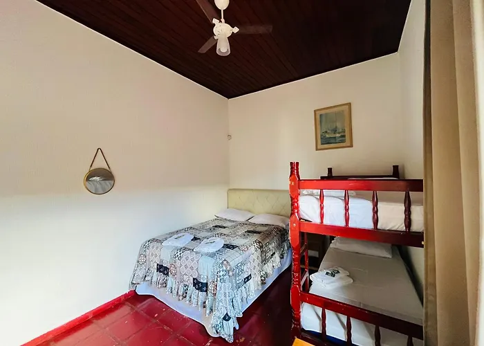 Aluguéis de temporada: Hostel Pé na Areia