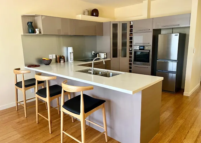 2 Bedrooms In Urban Sanctuary B&B