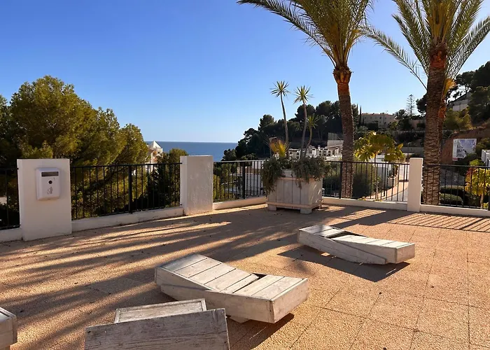 Apartamento familiar con vistas al mar a 300m de la playa