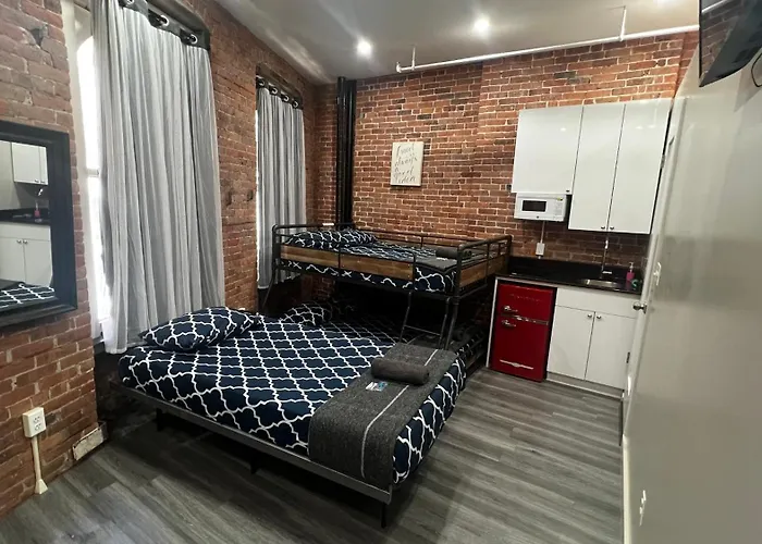 31 Street Broadway Hotel