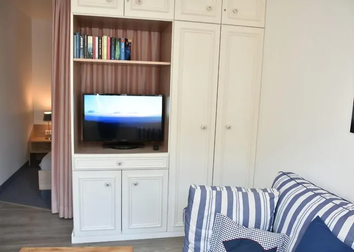 Ferienwohnung 206 Juist Strandburg für 2 bis 5 Personen mit Schwimmbad und Sauna