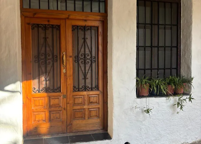Casa M'Guire