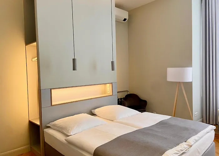 Hotel 38