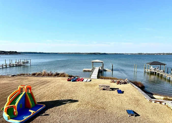 Relax,Fish,Grill,Chill! Pup,Kid Friendly Riverfront Paradise! Amenities,Gameroom