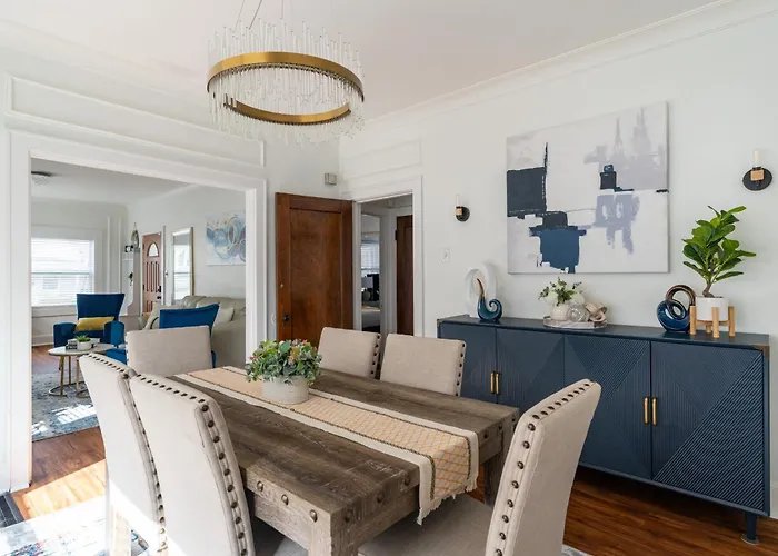 Luxury Short And Midterm Hyde Park Getaway