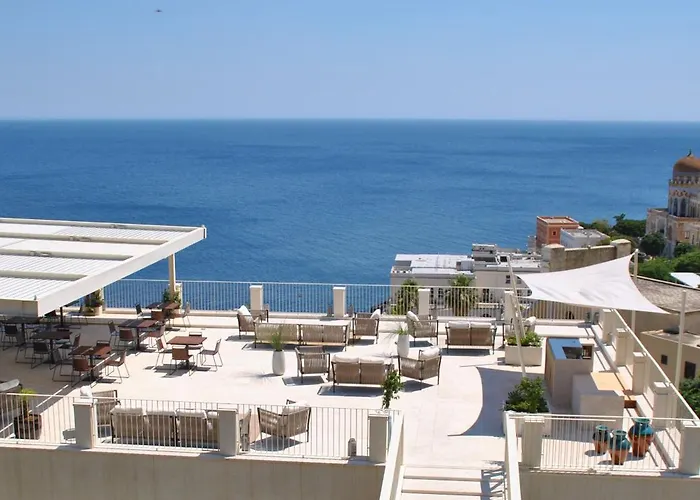 Hotel sulla spiaggia: Est Hotel