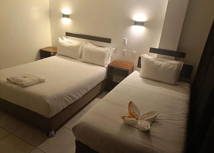 Pakarina Hotel