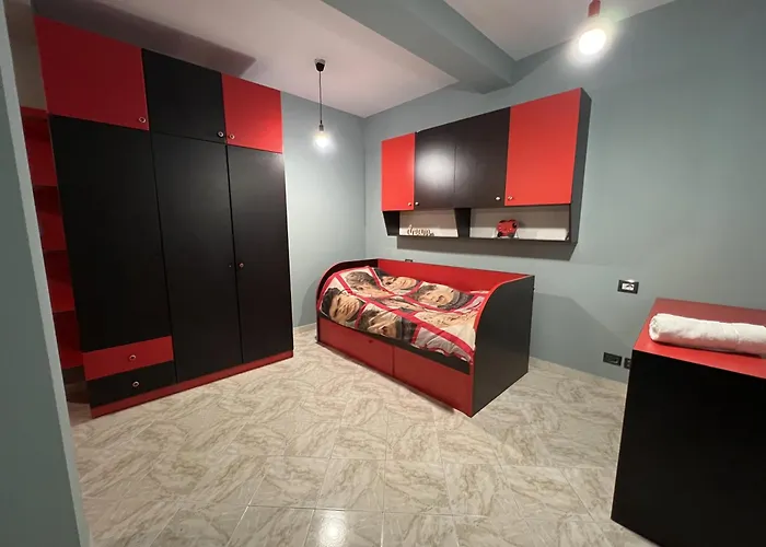 Elly Apartment
