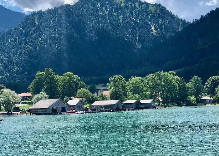 AlpenOase Schliersee - große Suite mit Sauna oder gemütliche Studio Appartements