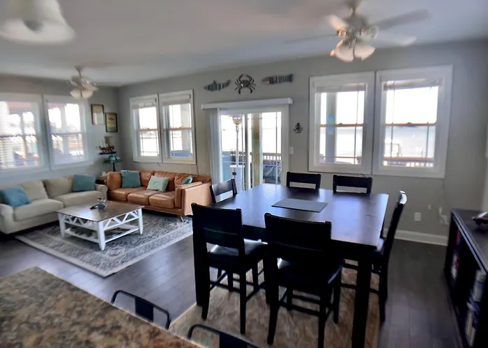 Relax,Fish,Grill,Chill! Pup,Kid Friendly Riverfront Paradise! Amenities,Gameroom