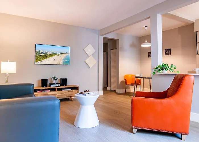 Romantic hotel: Beachside All Suites Hotel