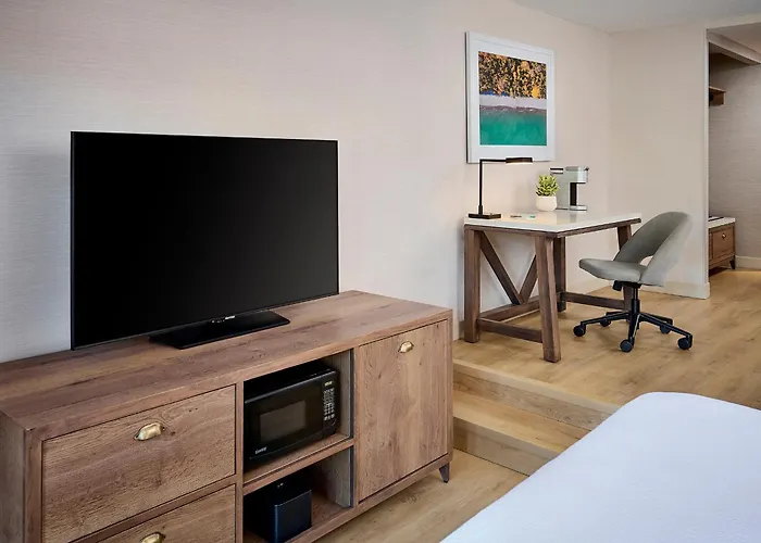 Valhalla Hotel & Conference Centre