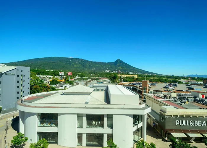 Fairfield By Marriott San Salvador