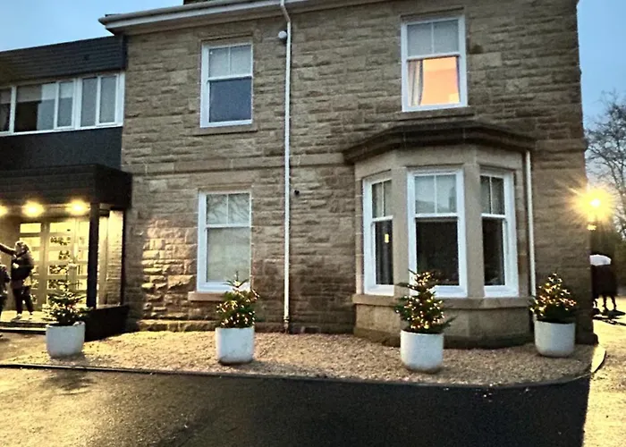 Crookston Hotel