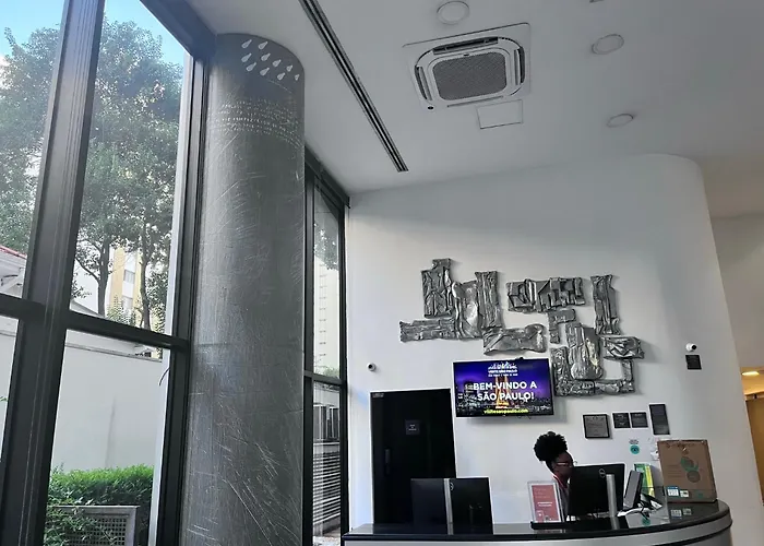 Apartamento dentro de Hotel jardins garagem inclusa