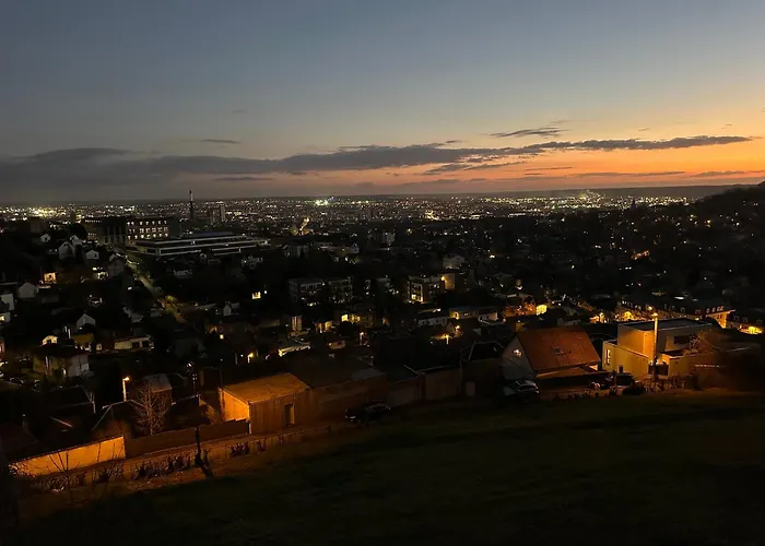 ECO STUDIOS mezzanine wifi stationnement rue gratuit terrasse dans jardin