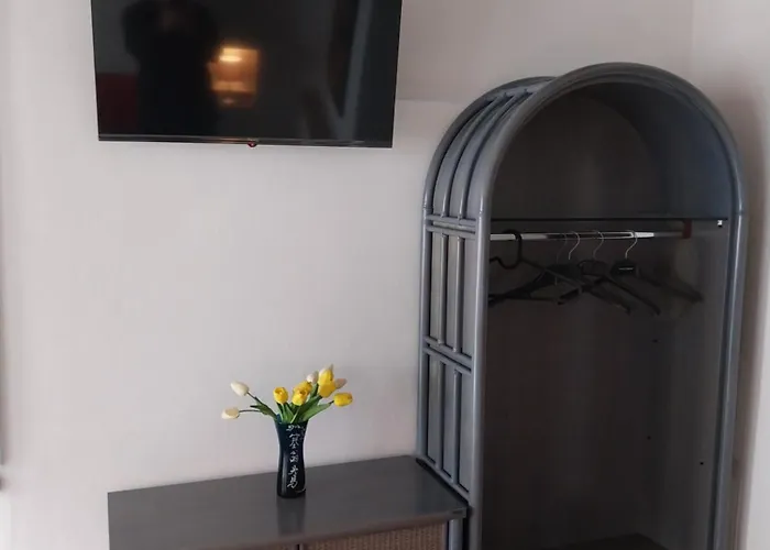 Le Rocce Holiday Rooms