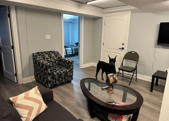 Oshawa Connect - Prime Location, Modern Space