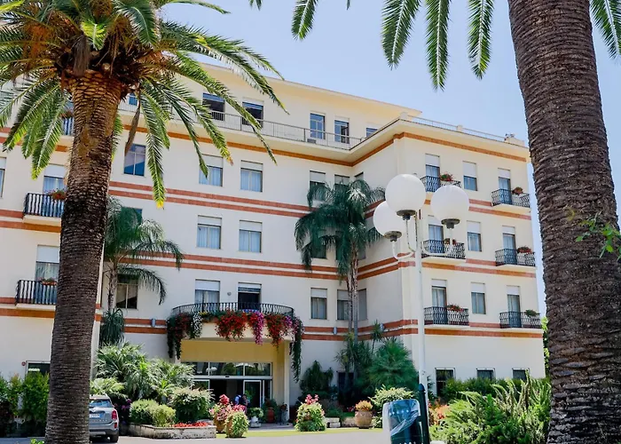 Hotel vicino al College: Grand Hotel Fagiano Palace