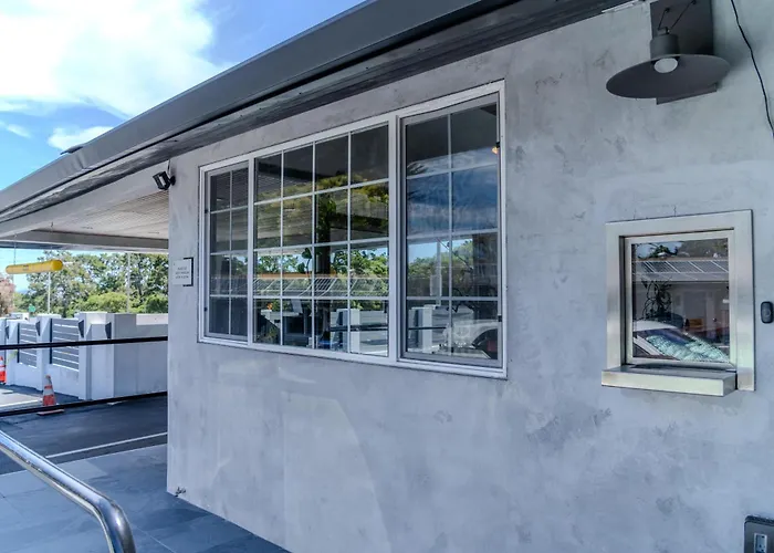 Beach hotel: Monterey Surf Inn