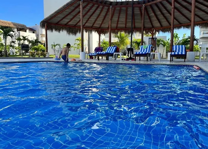 Playa Diamante 25 Amazing Family Apartment!
